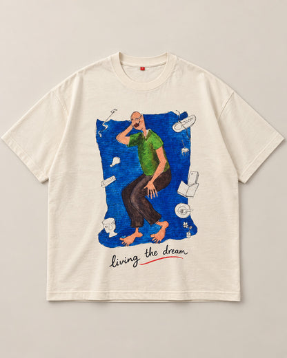 Flat-lay: oversized cream Dream printed T-shirt
